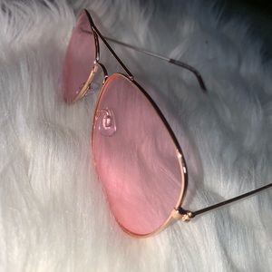 Pink Aviator Sunglasses 💕🕶